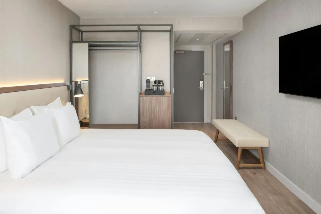 Standard King Room